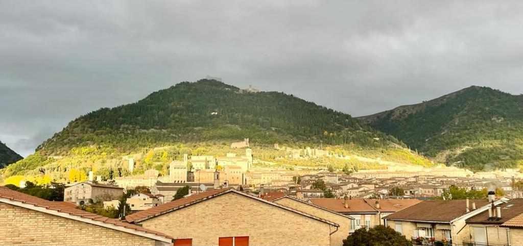Milordo Gubbio Apartment Eksteriør bilde